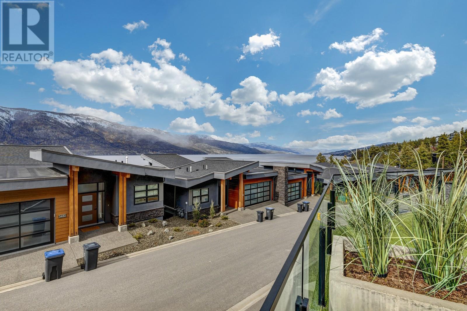 108 3475 Granite Close, Kelowna
