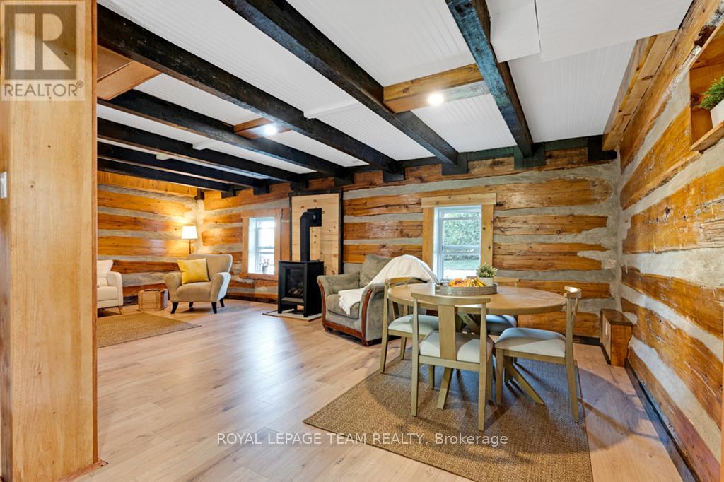 Photo 15 of 118 William Street, Merrickvillewolford ON