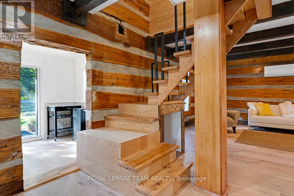 Photo 16 of 118 William Street, Merrickvillewolford ON