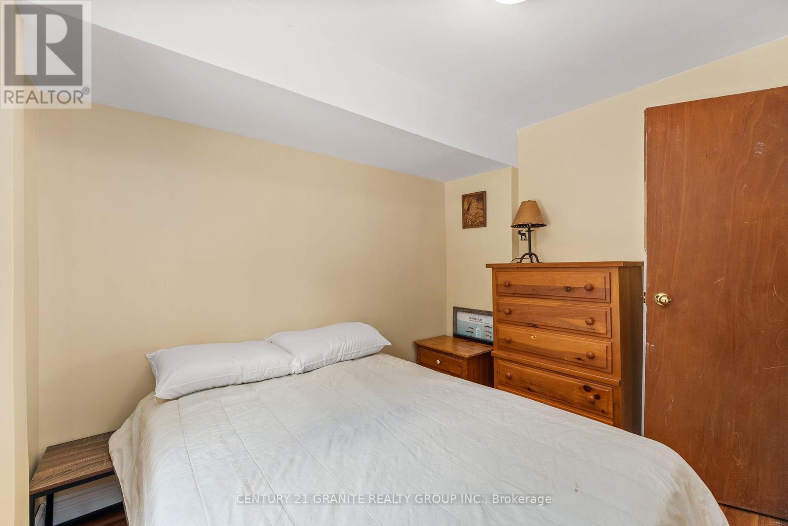 Photo 10 of 304 Centre Road, Hastings Highlands ON