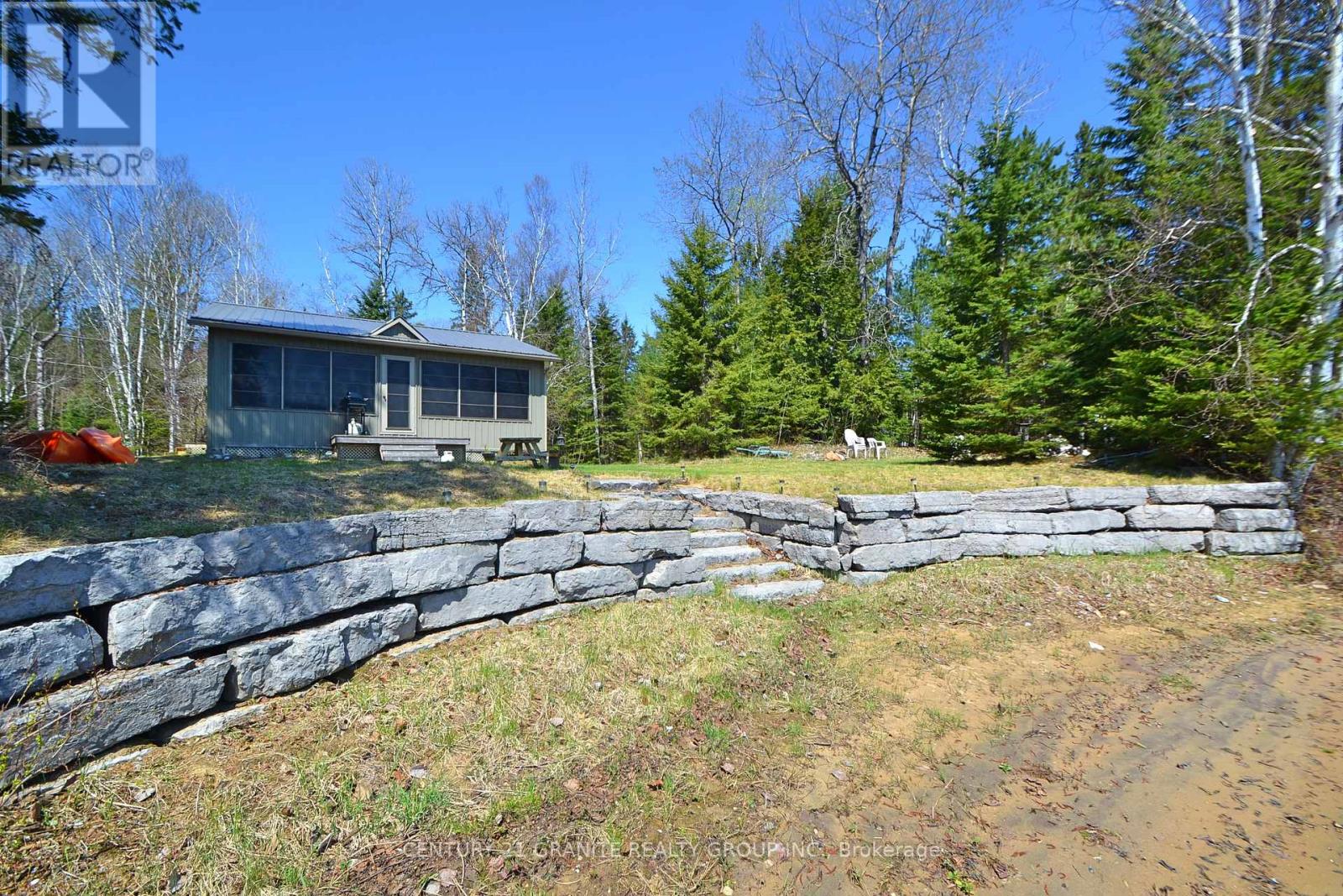 Photo 34 of 304 Centre Road, Hastings Highlands ON