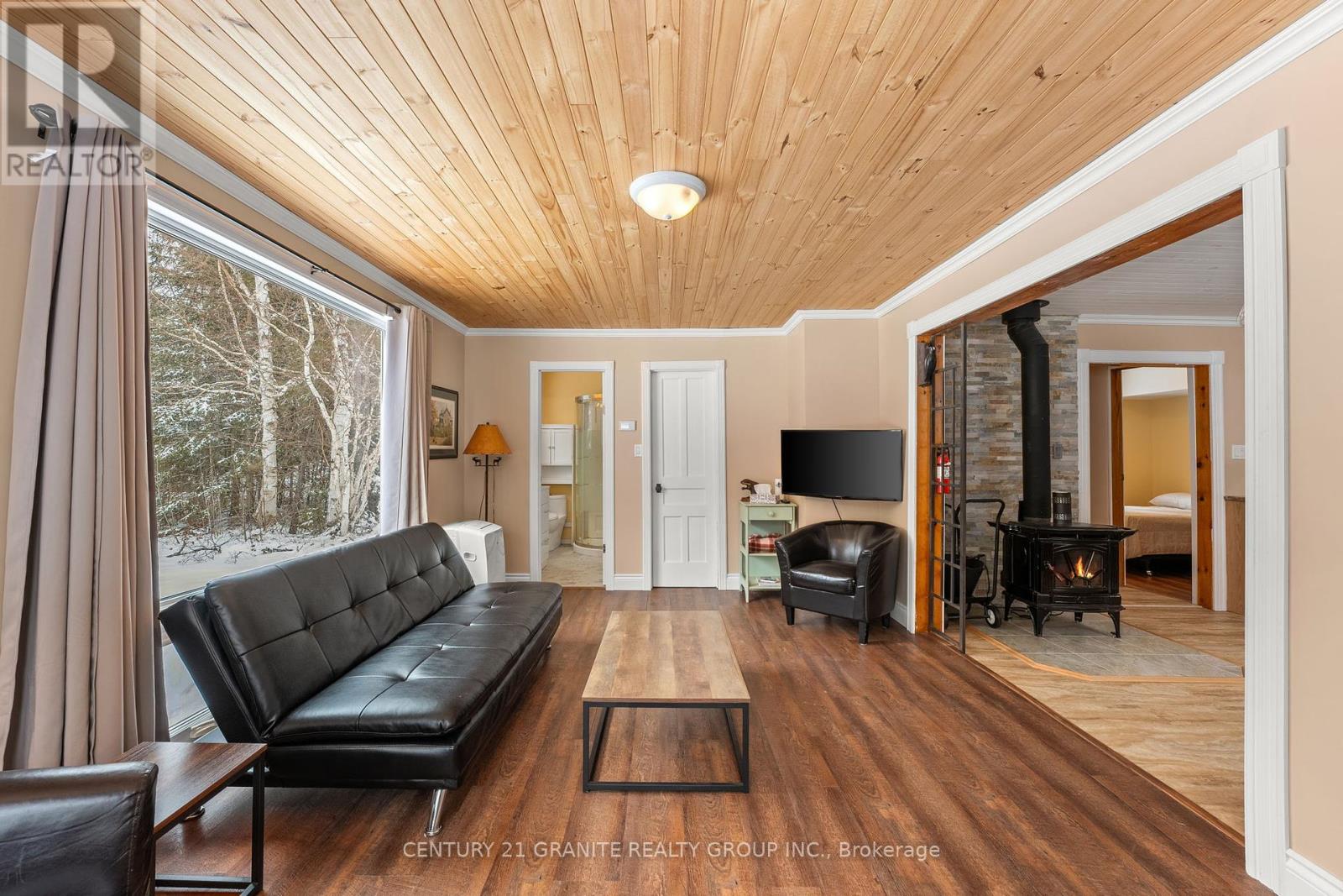 Photo 26 of 304 Centre Road, Hastings Highlands ON