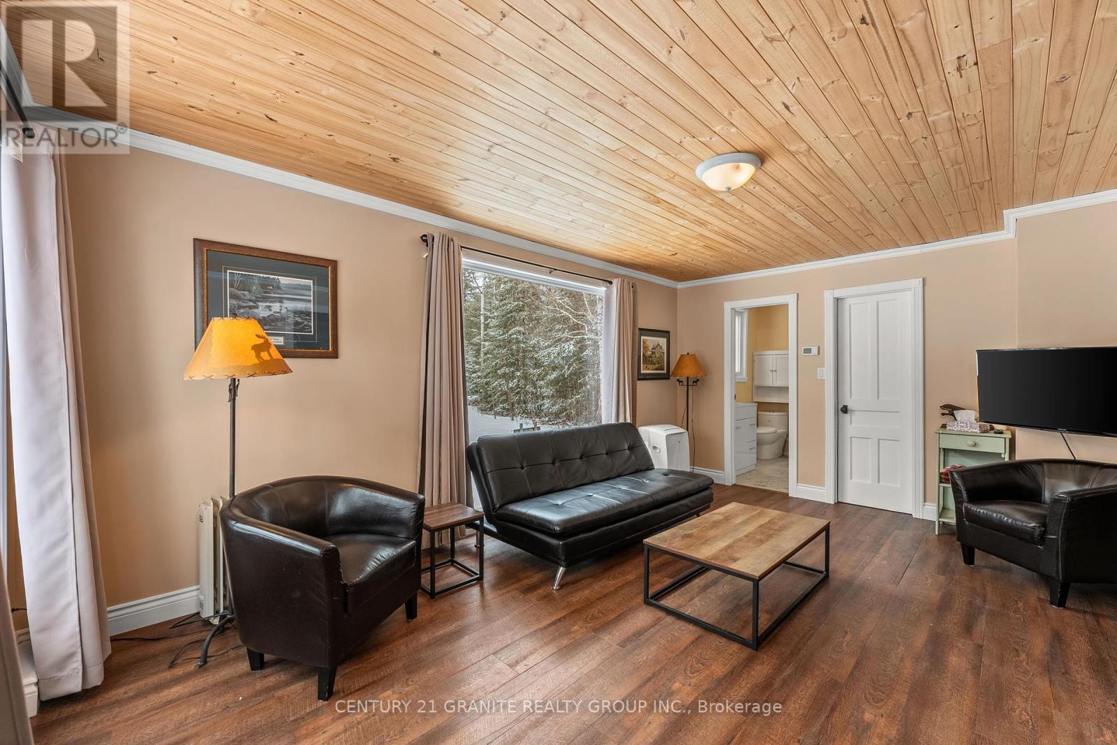 Photo 5 of 304 Centre Road, Hastings Highlands ON