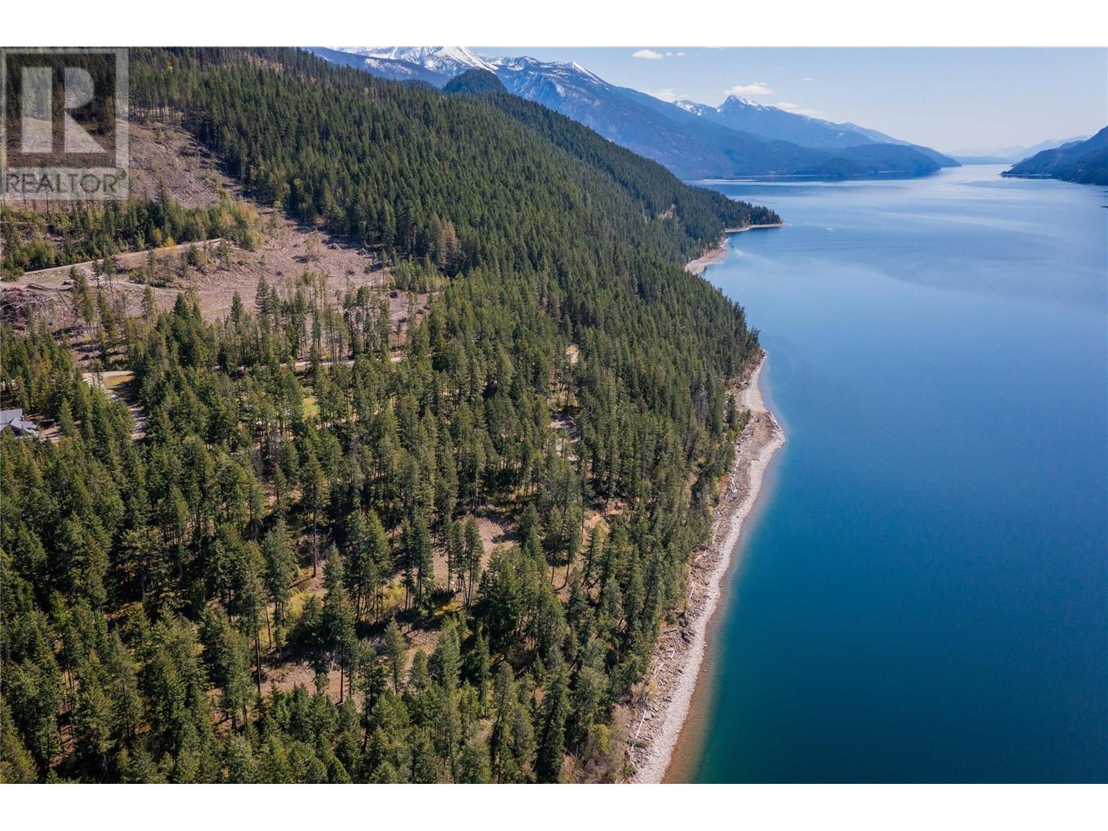 Photo 3 of 1423 Purcell Lane, Johnsons Landing BC