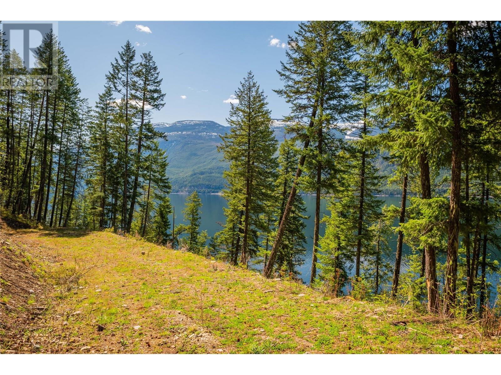 Photo 23 of 1423 Purcell Lane, Johnsons Landing BC