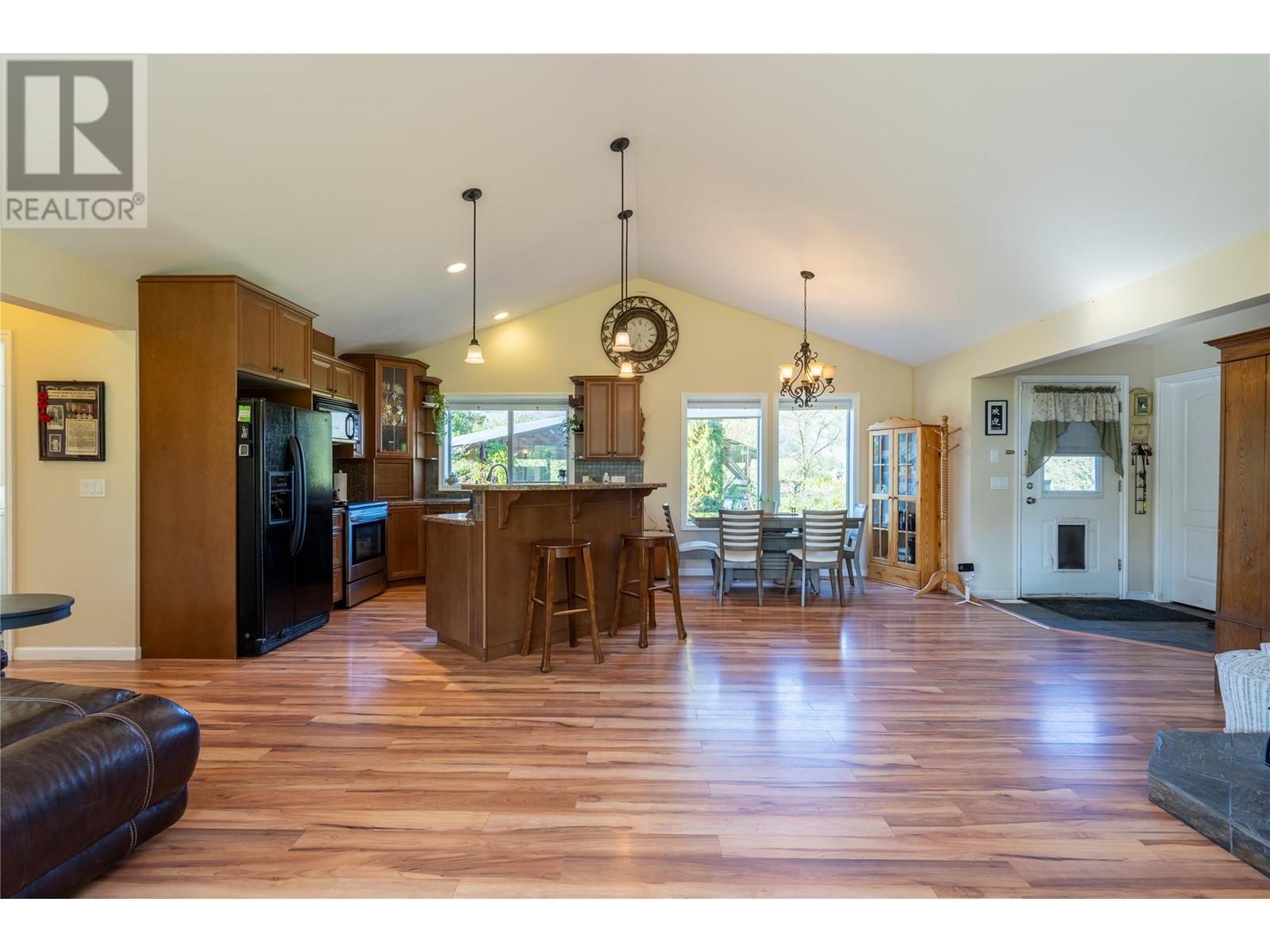 299 Antifaev Road, Grand Forks