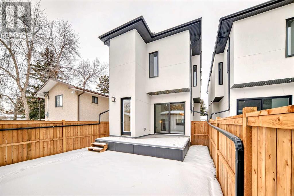 Single Family House for Sale in   Avenue NW West Hillhurst Calgary 