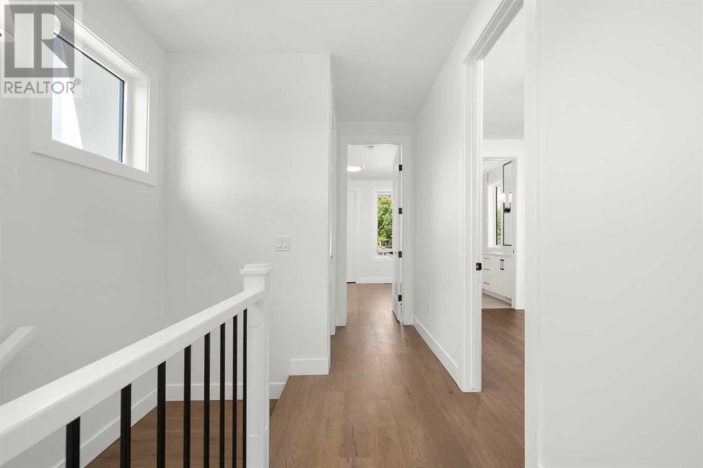 Single Family House for Sale in   Avenue NW West Hillhurst Calgary 
