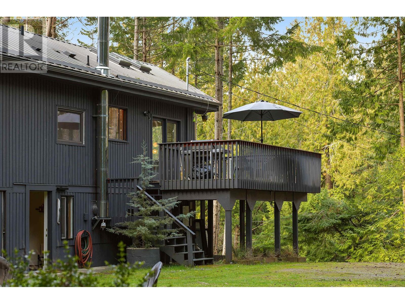 532 AYA REACH ROAD, Mayne Island
