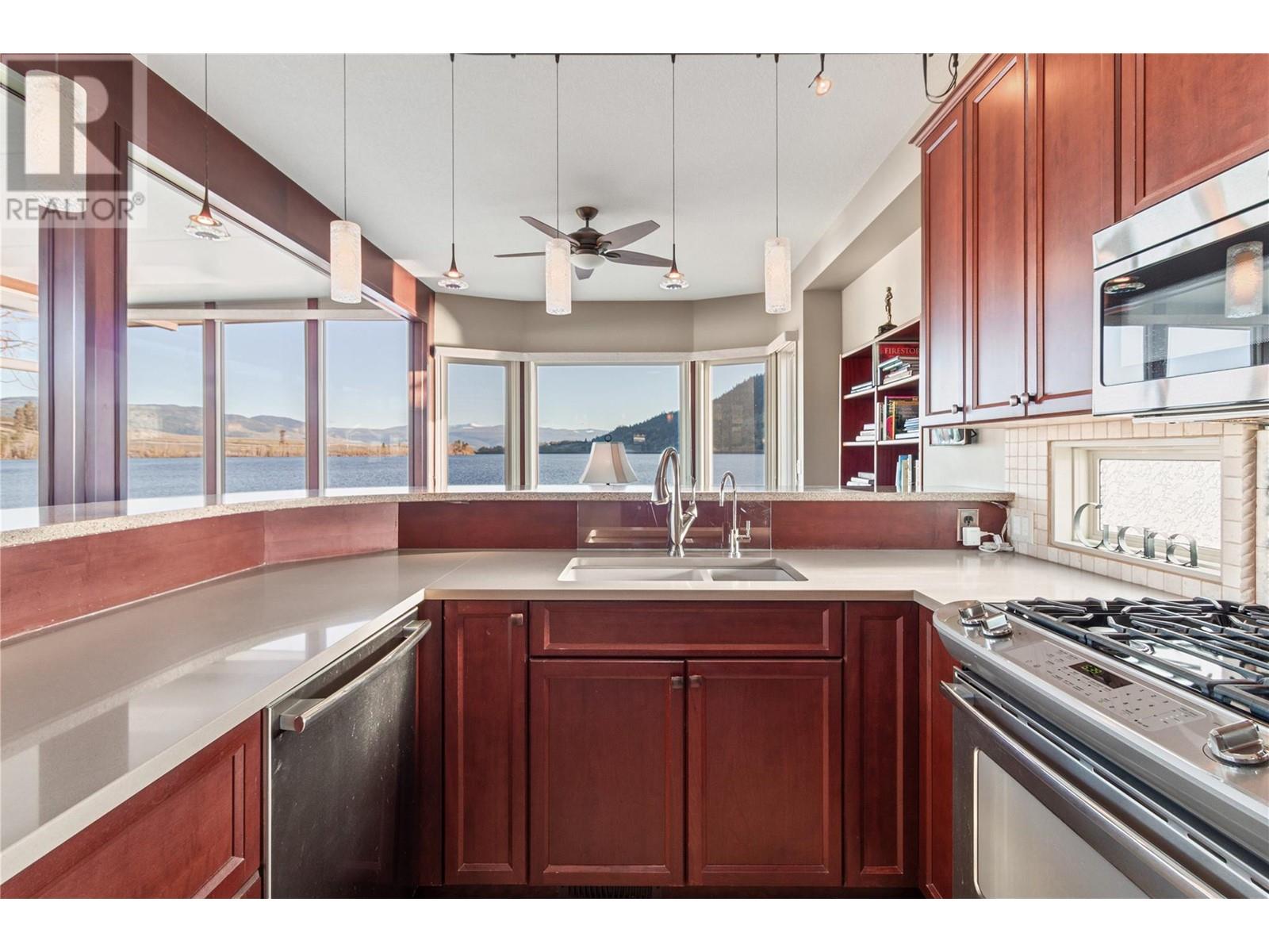 319 415 Commonwealth Road, Kelowna