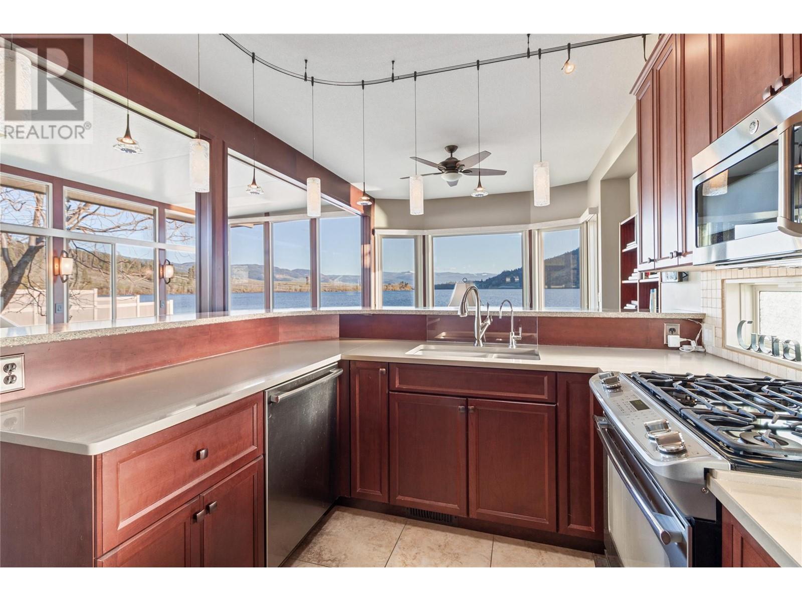 319 415 Commonwealth Road, Kelowna