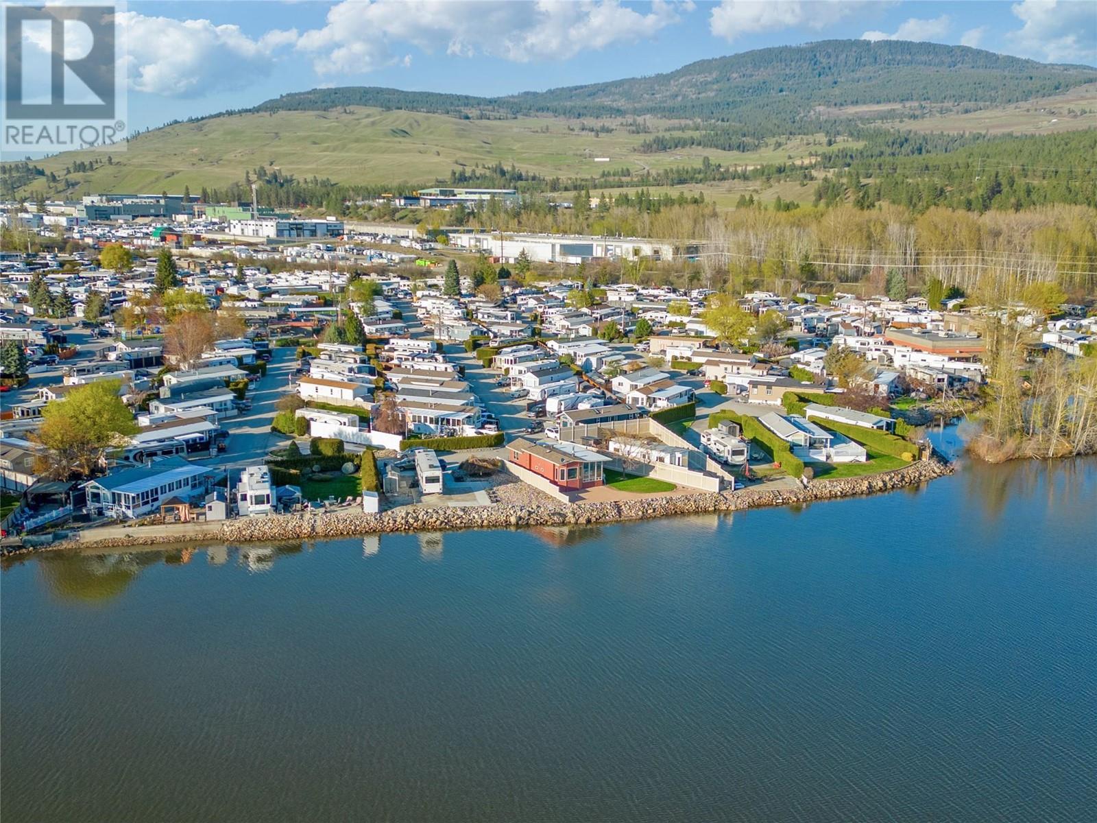 319 415 Commonwealth Road, Kelowna