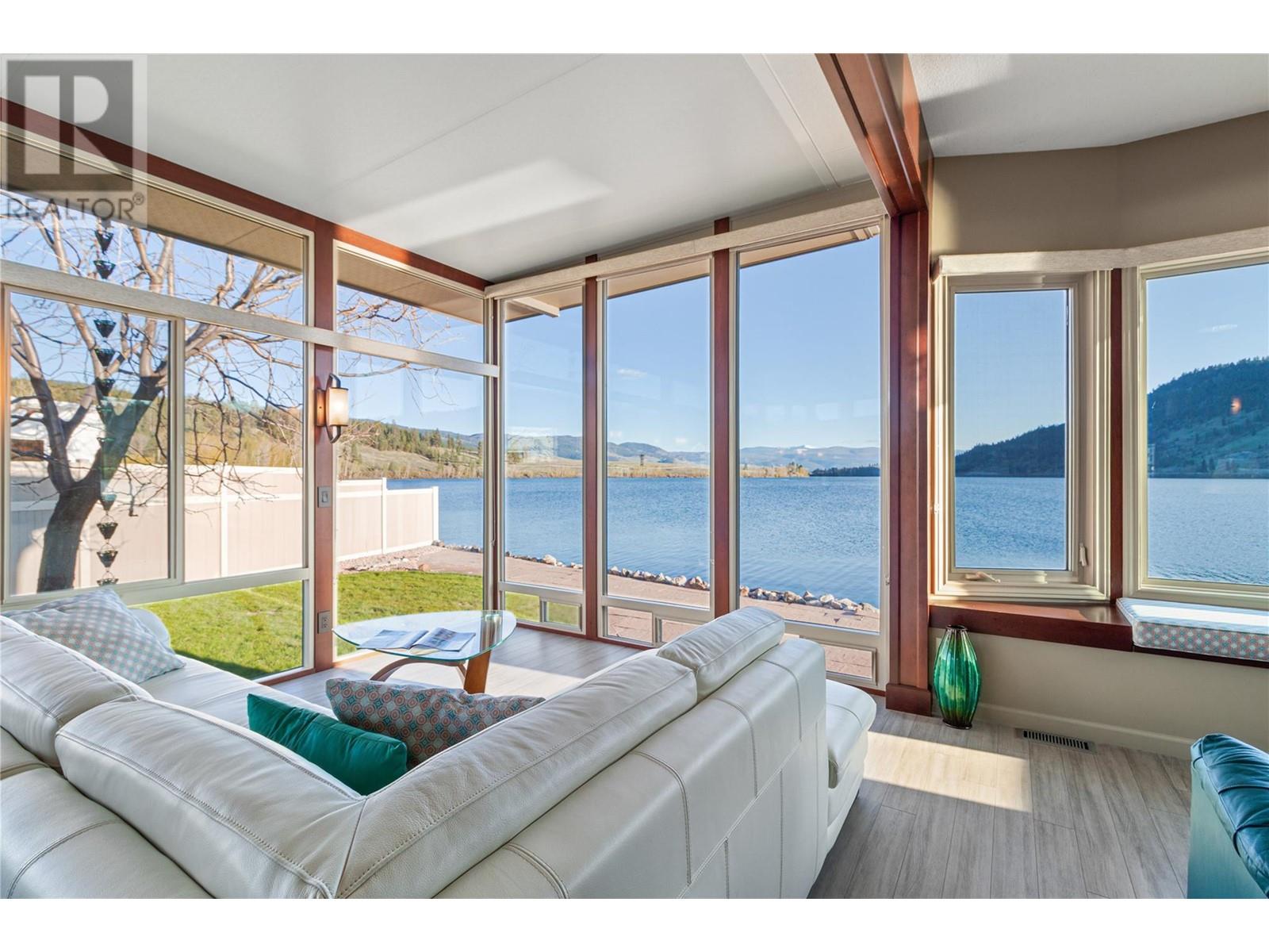 319 415 Commonwealth Road, Kelowna