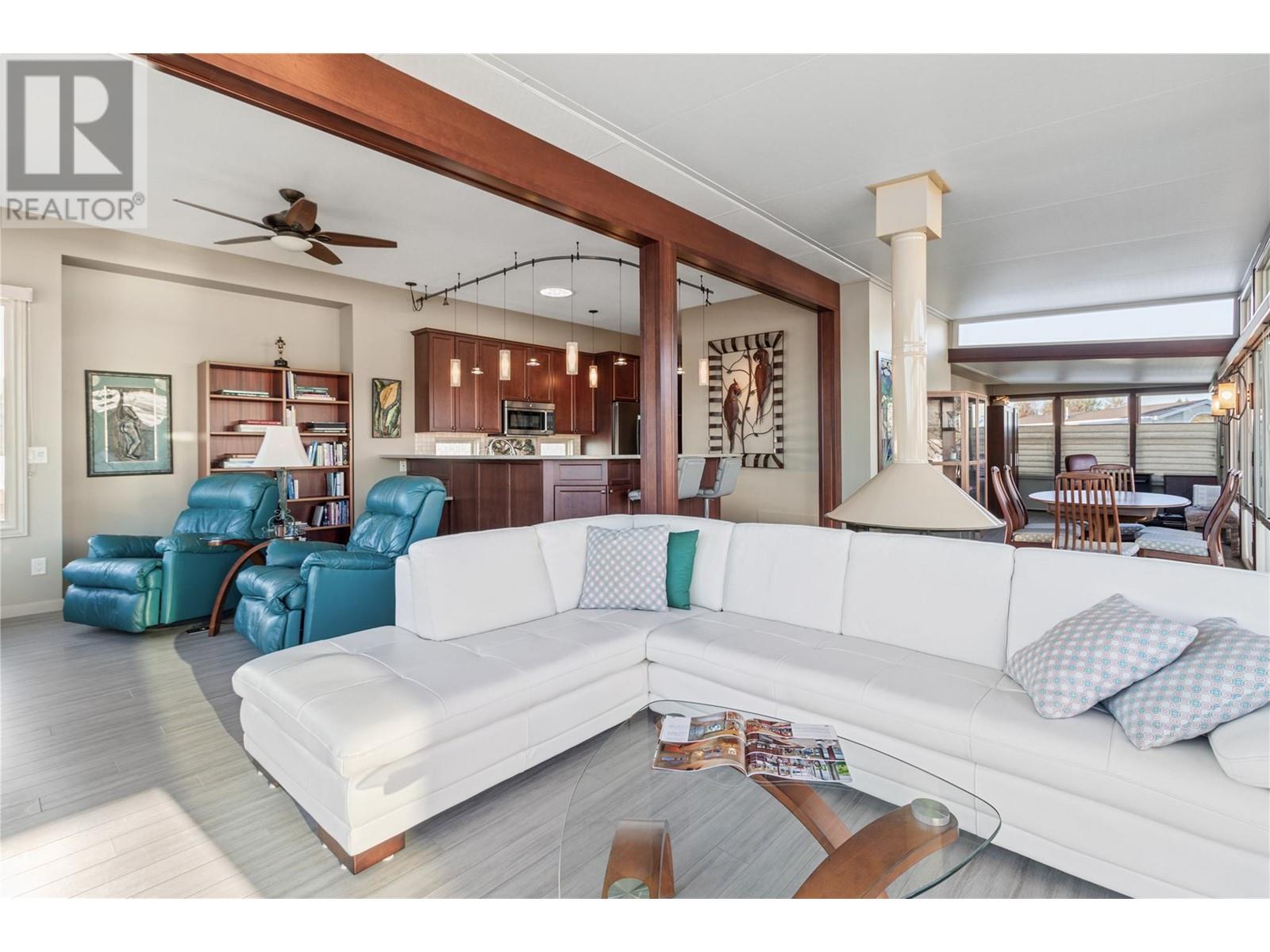 319 415 Commonwealth Road, Kelowna