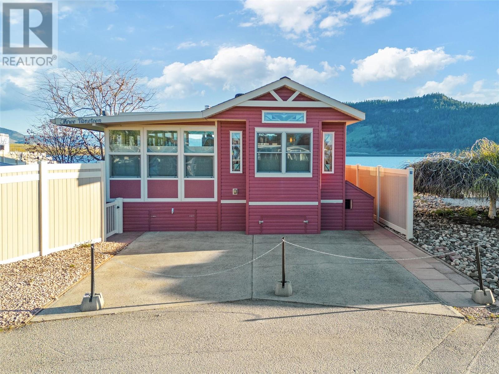 319 415 Commonwealth Road, Kelowna