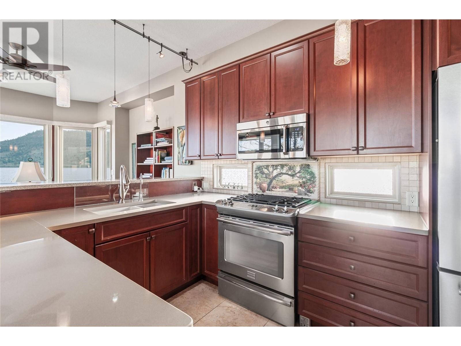 319 415 Commonwealth Road, Kelowna