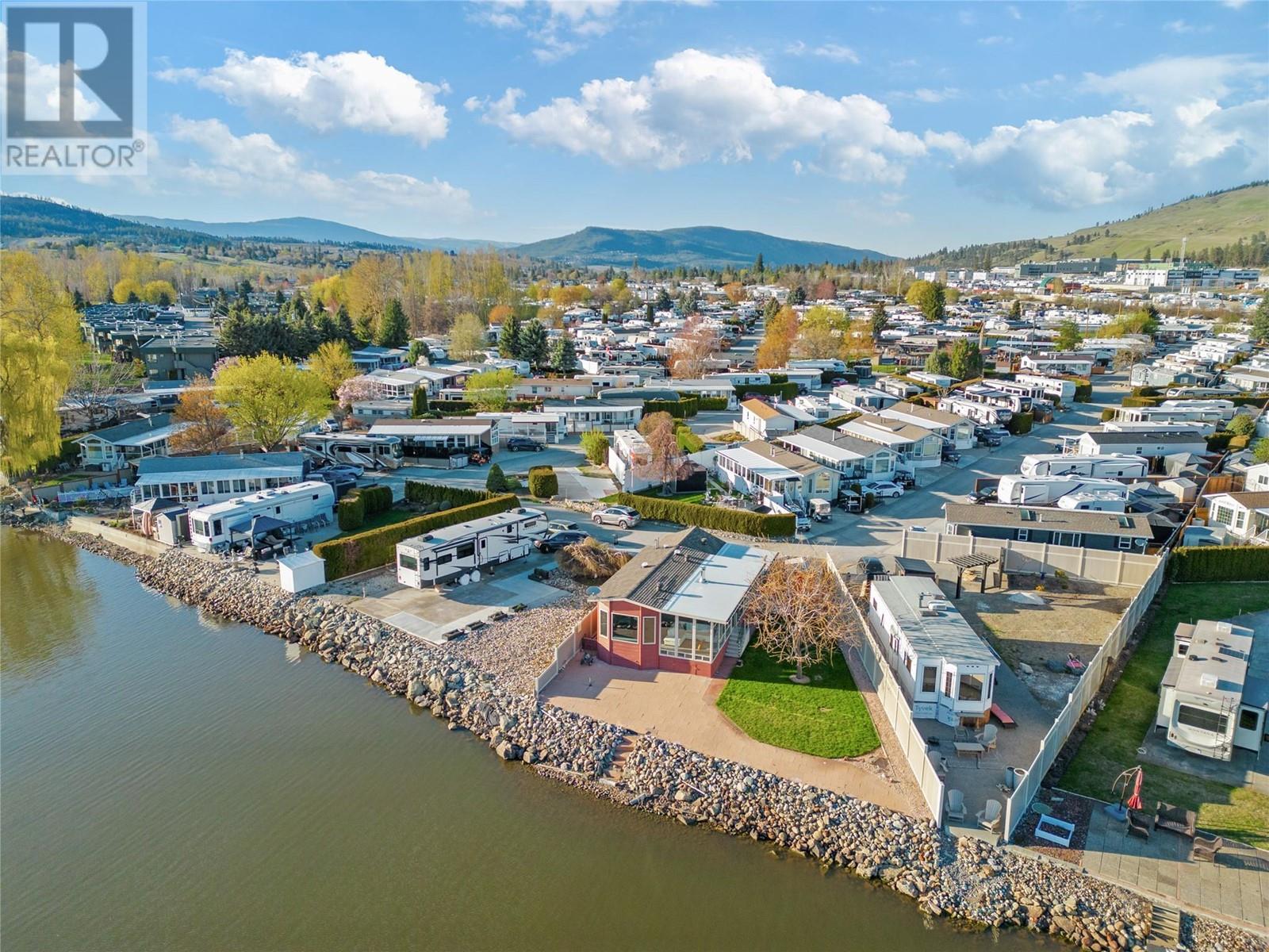 319 415 Commonwealth Road, Kelowna