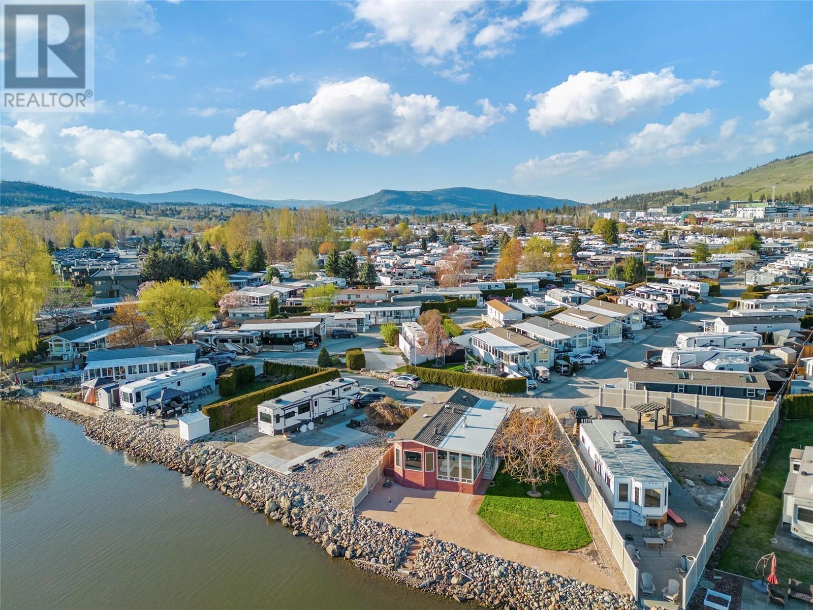 319 415 Commonwealth Road, Kelowna