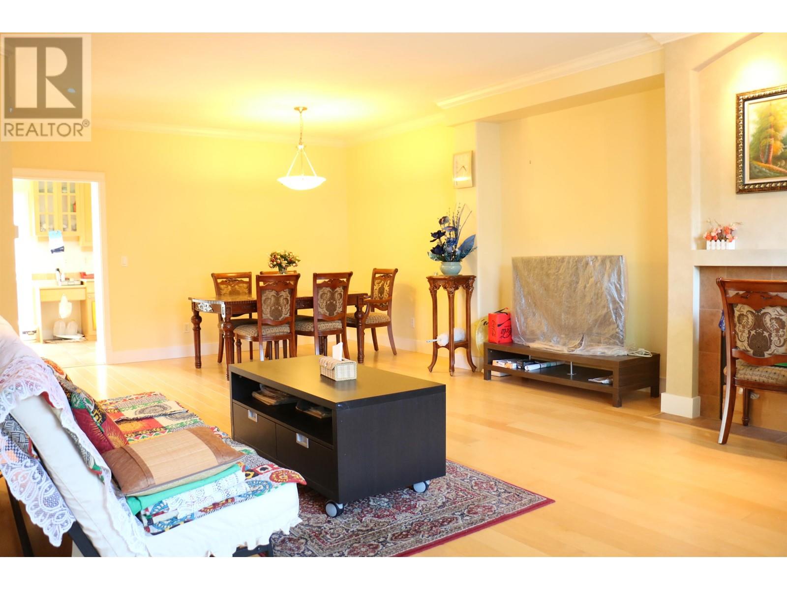 Photo 4 of 3 7833 St Albans Road, Richmond BC