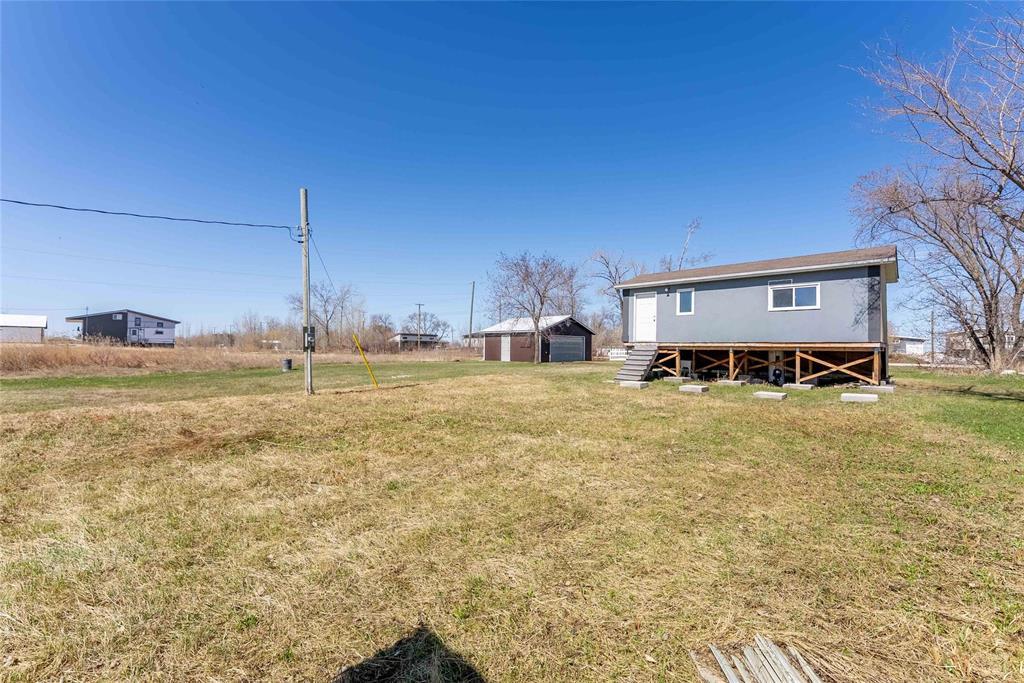 Photo 6 of 693 Venice Road S, St Laurent MB