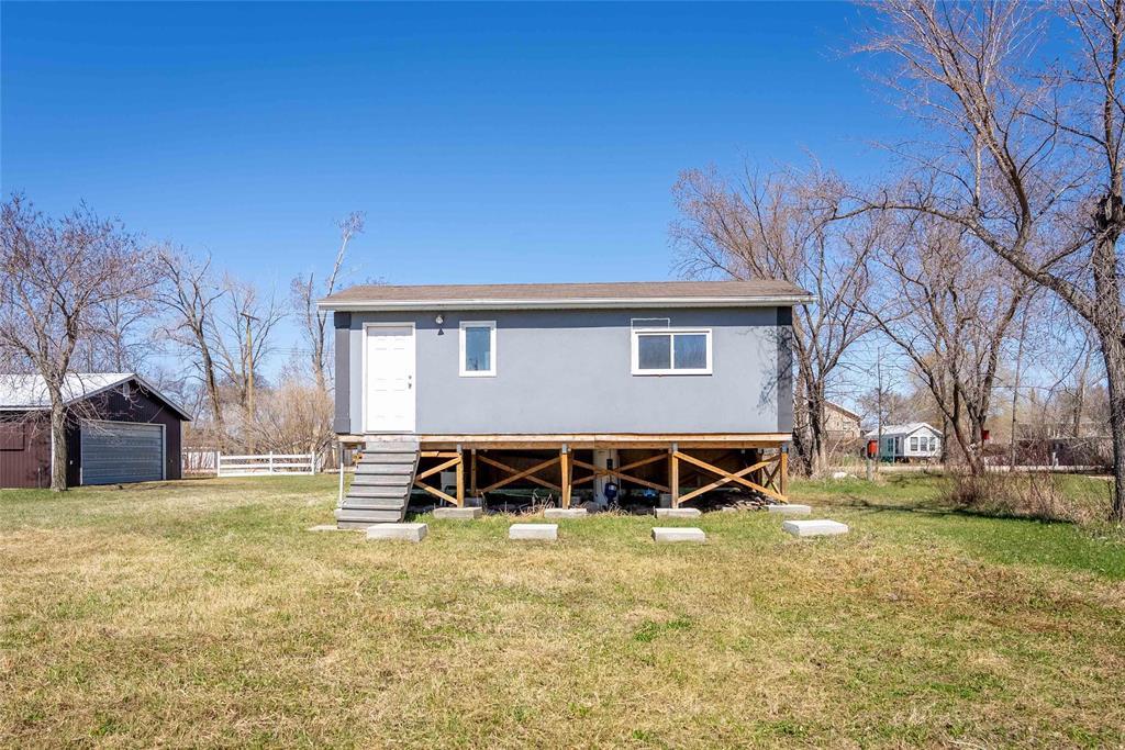 Photo 22 of 693 Venice Road S, St Laurent MB