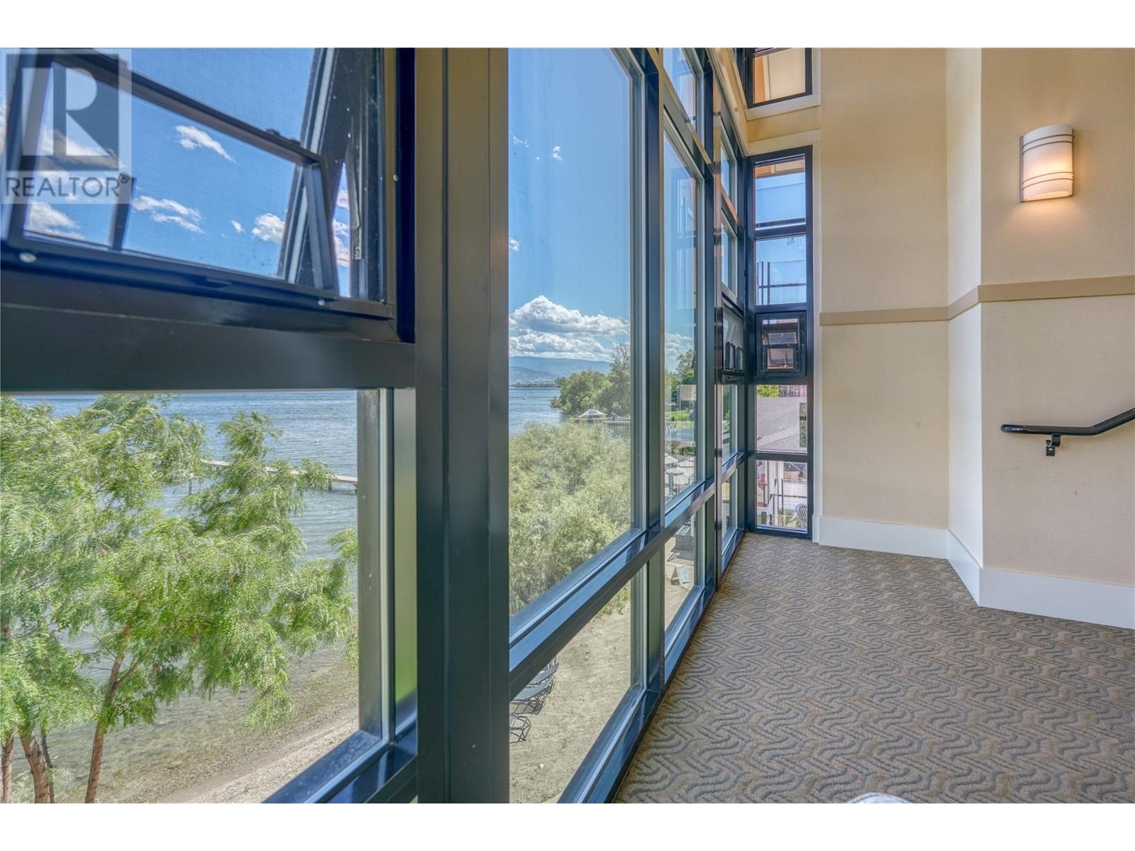 370 13011 Lakeshore Drive South, Summerland
