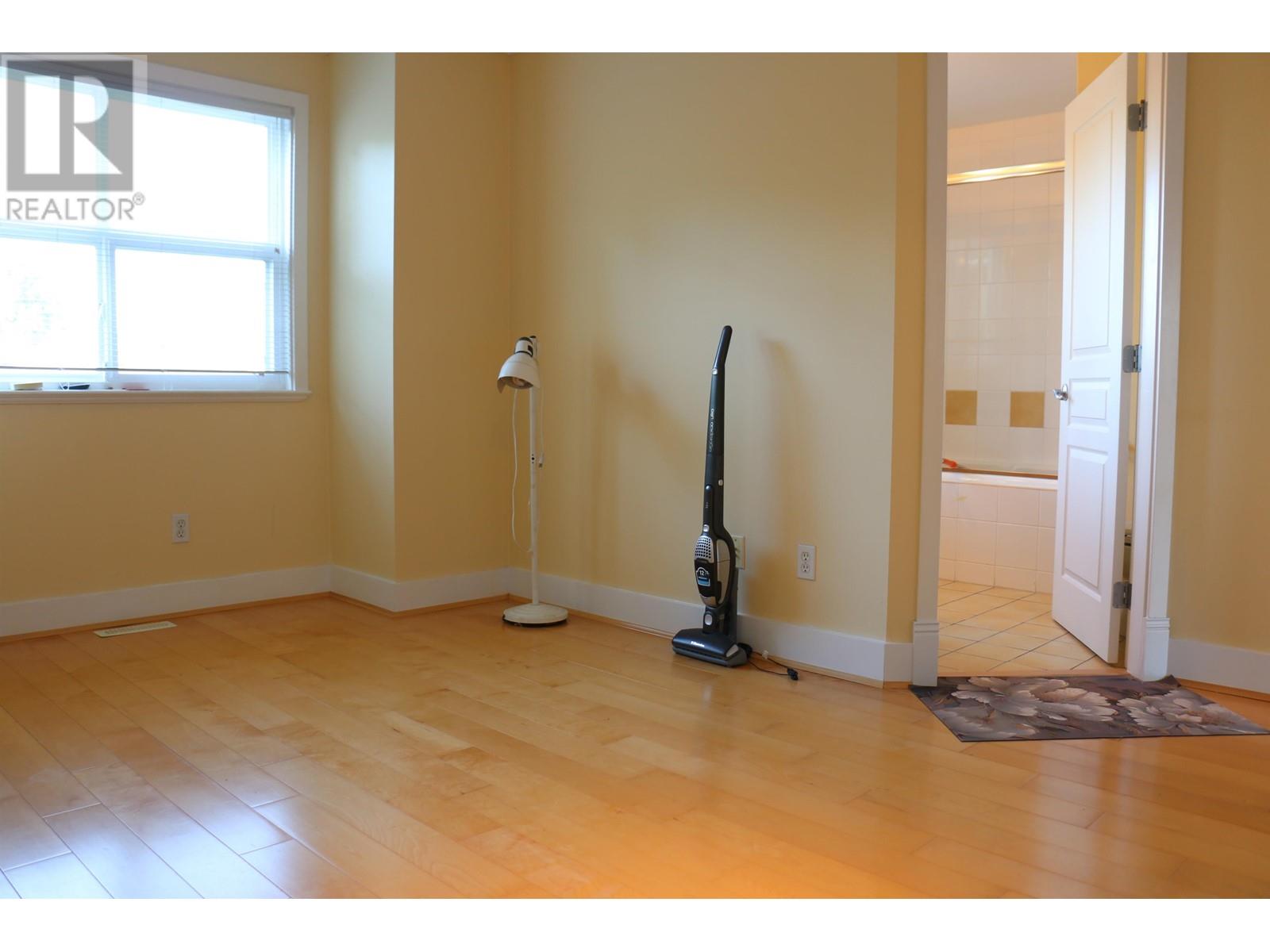 Photo 25 of 3 7833 St Albans Road, Richmond BC