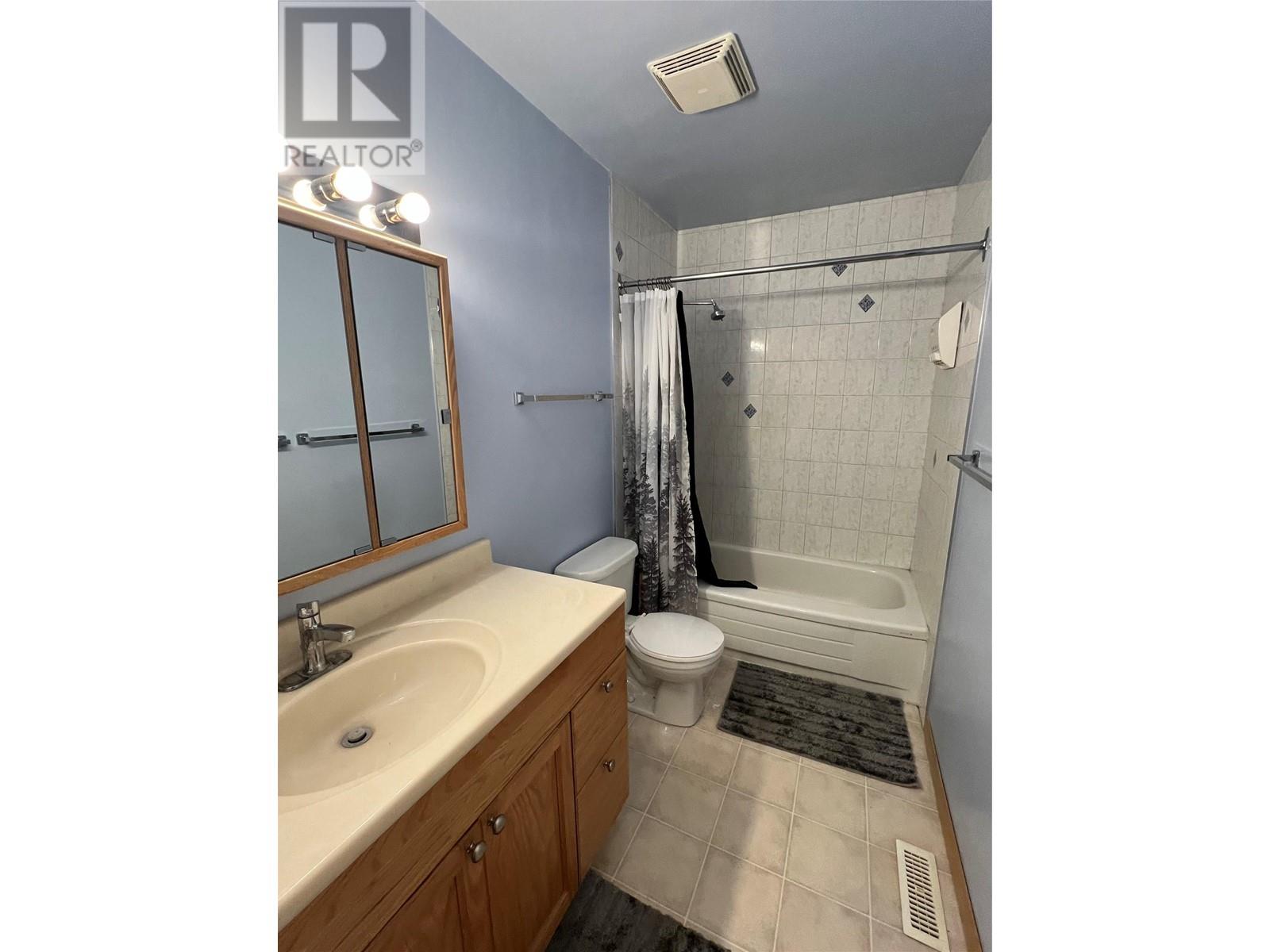 236 MURRAY Drive, Tumbler Ridge