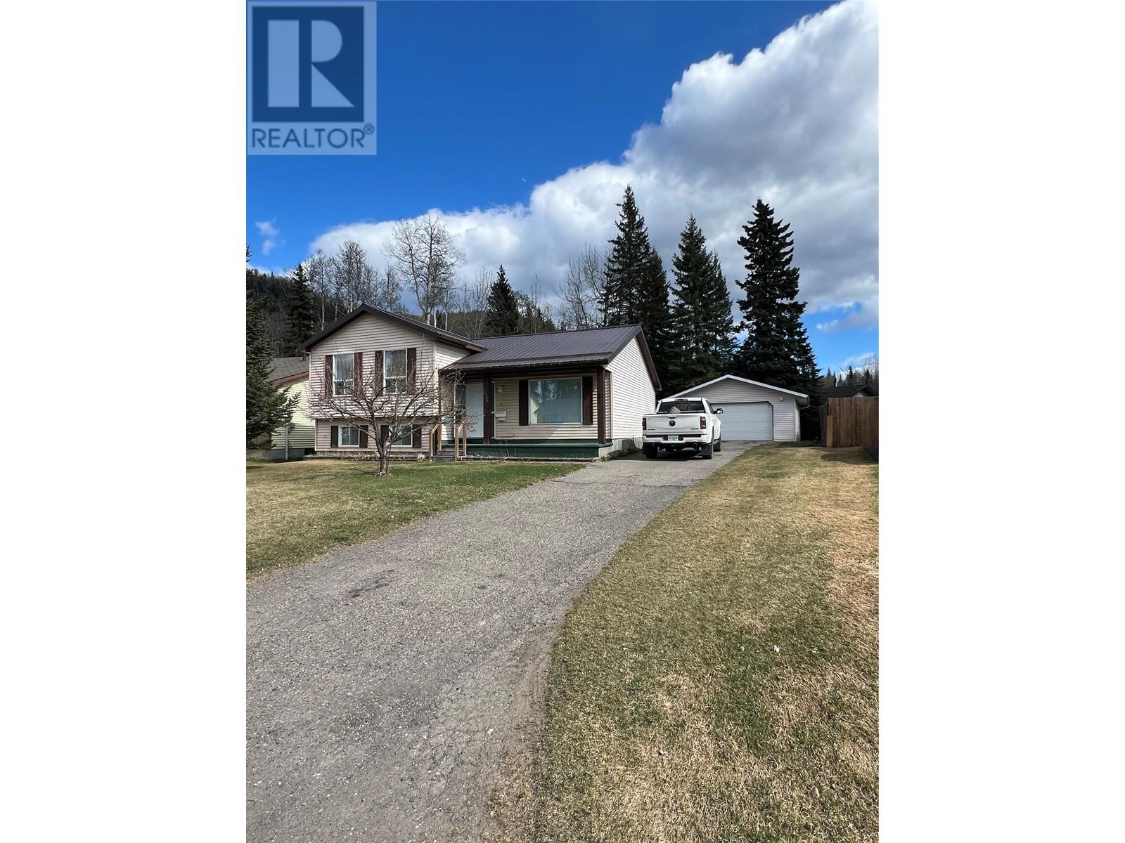 236 MURRAY Drive, Tumbler Ridge