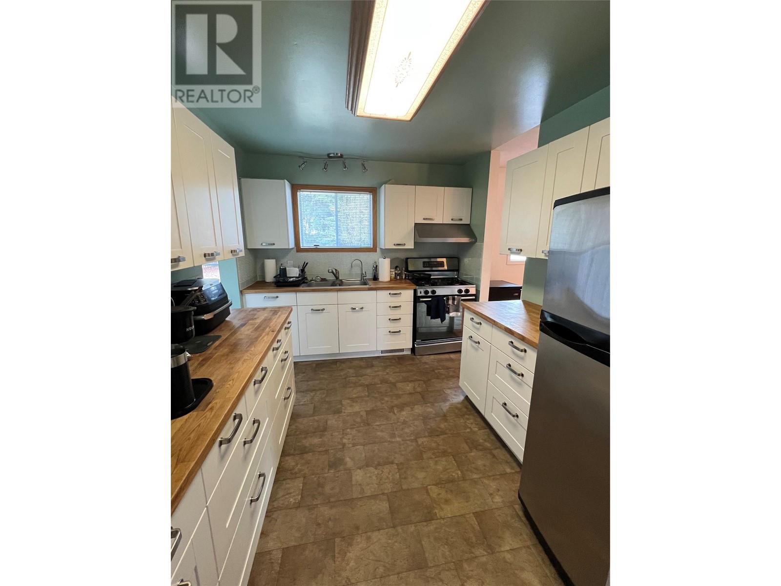 236 MURRAY Drive, Tumbler Ridge