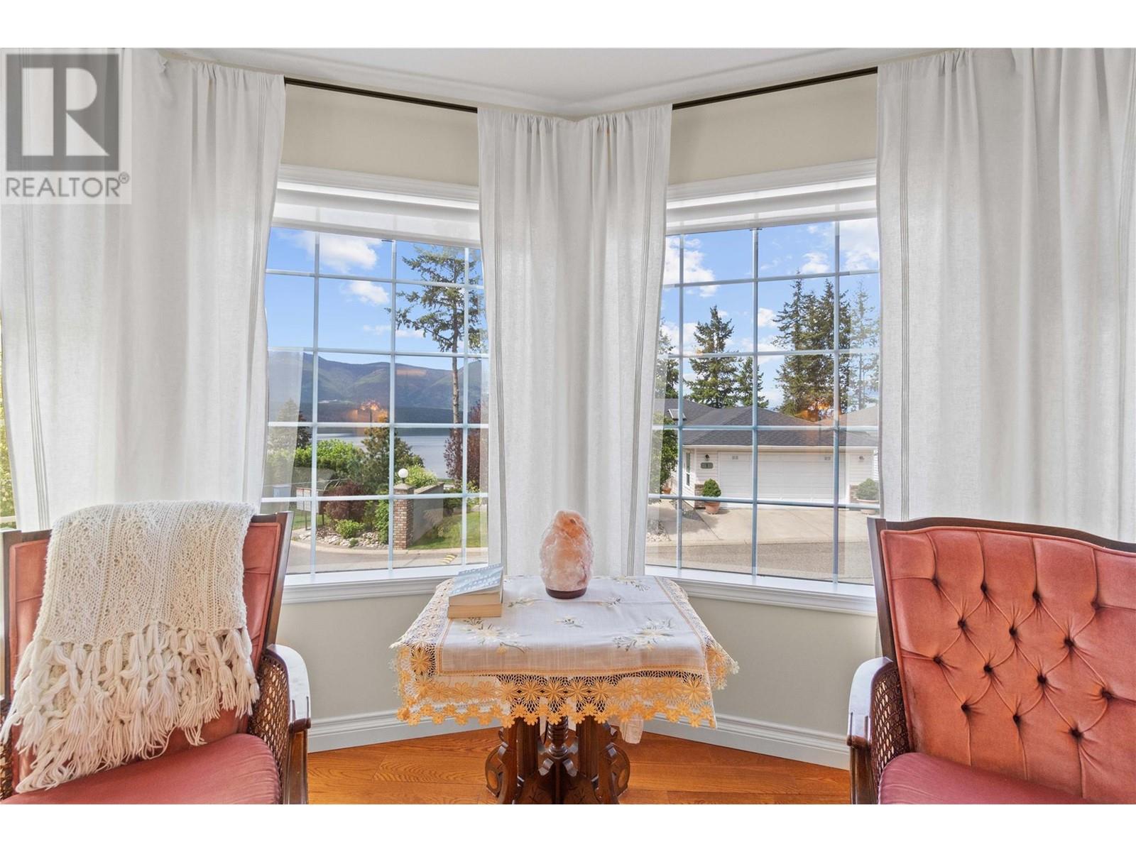 Photo 16 of 1120 12 Street Ne Unit 2, Salmon Arm BC