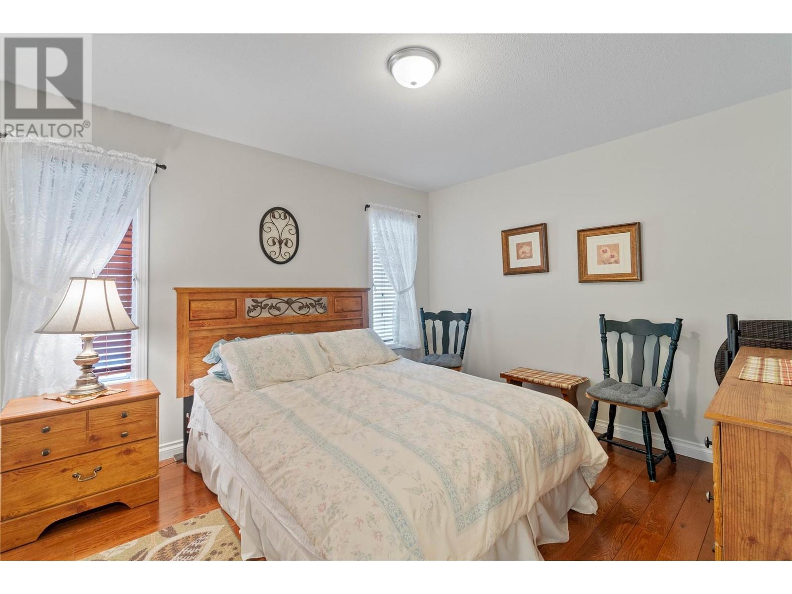 Photo 28 of 1120 12 Street Ne Unit 2, Salmon Arm BC