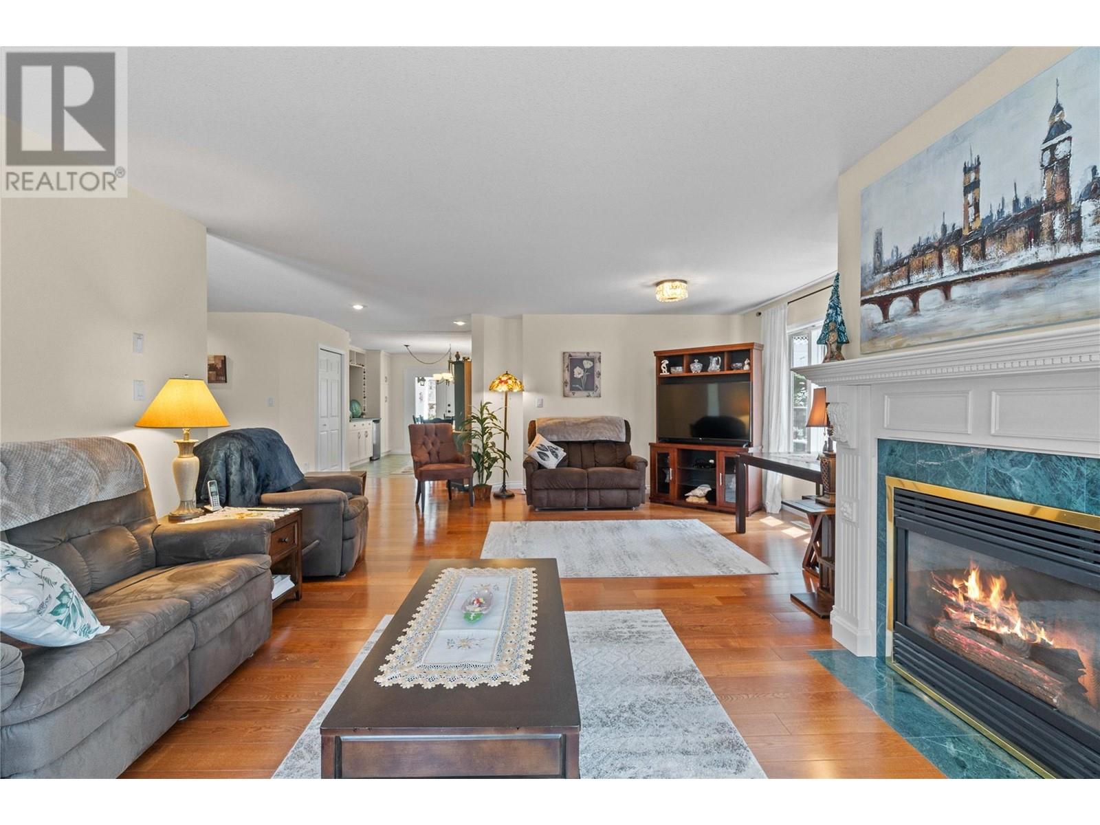 Photo 18 of 1120 12 Street Ne Unit 2, Salmon Arm BC