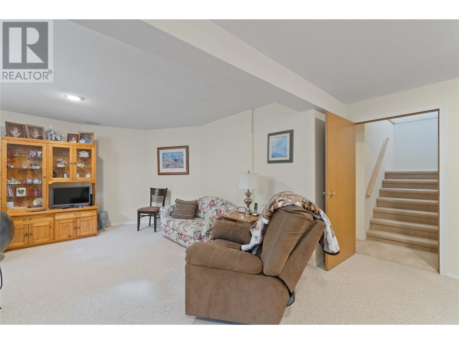 Photo 33 of 1120 12 Street Ne Unit 2, Salmon Arm BC