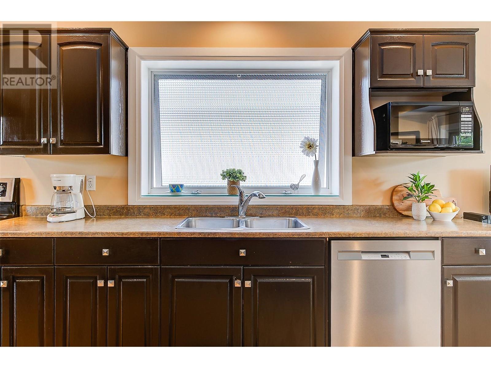  3721 Mission Springs Drive, Kelowna