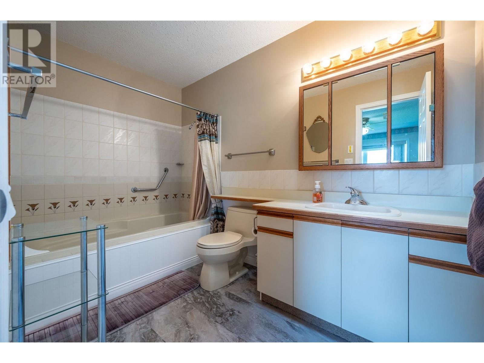 124 Cambie Place Unit# 107, Penticton