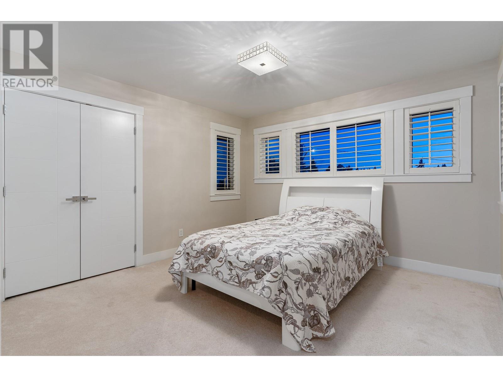 Photo 18 of 4168 Highland Boulevard, North Vancouver BC