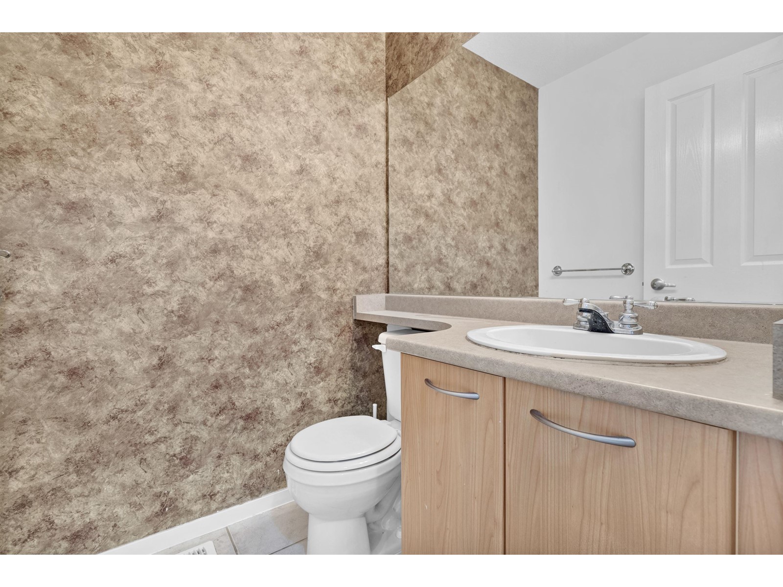 43 15968 82 AVENUE, Surrey real estate listing R3001357
