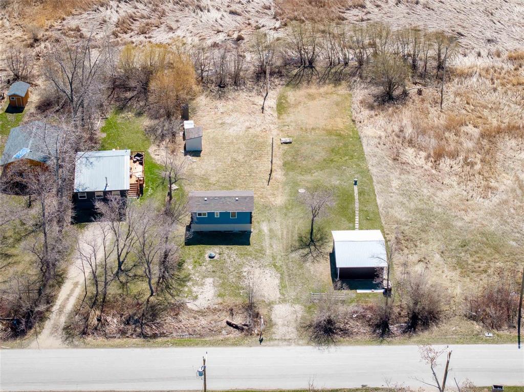 Photo 12 of 693 Venice Road S, St Laurent MB