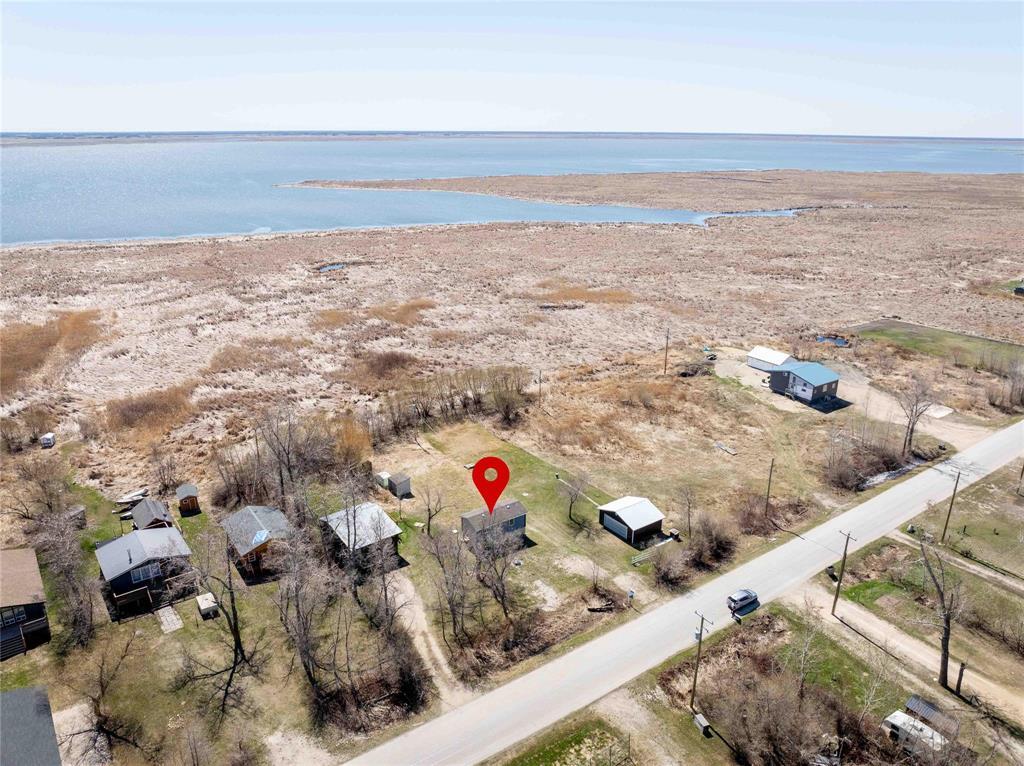 Photo 10 of 693 Venice Road S, St Laurent MB