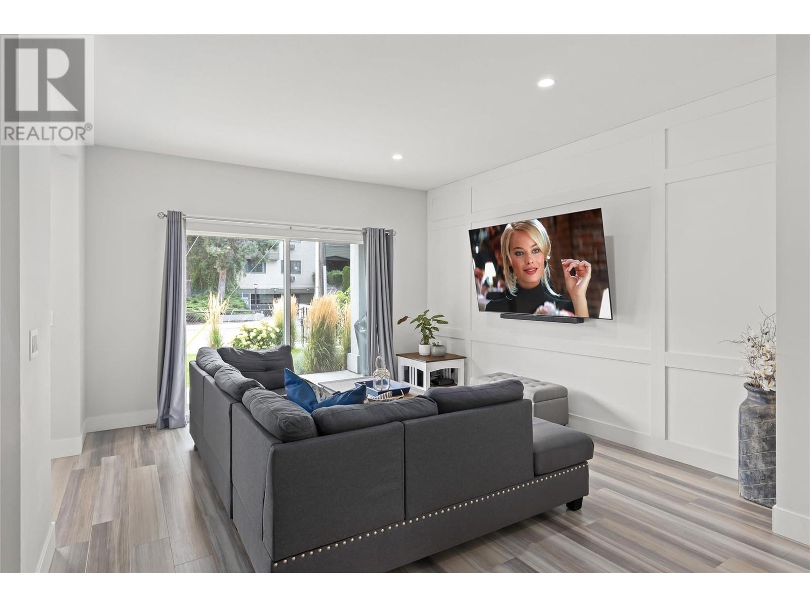  1064 Lawson Avenue, Kelowna