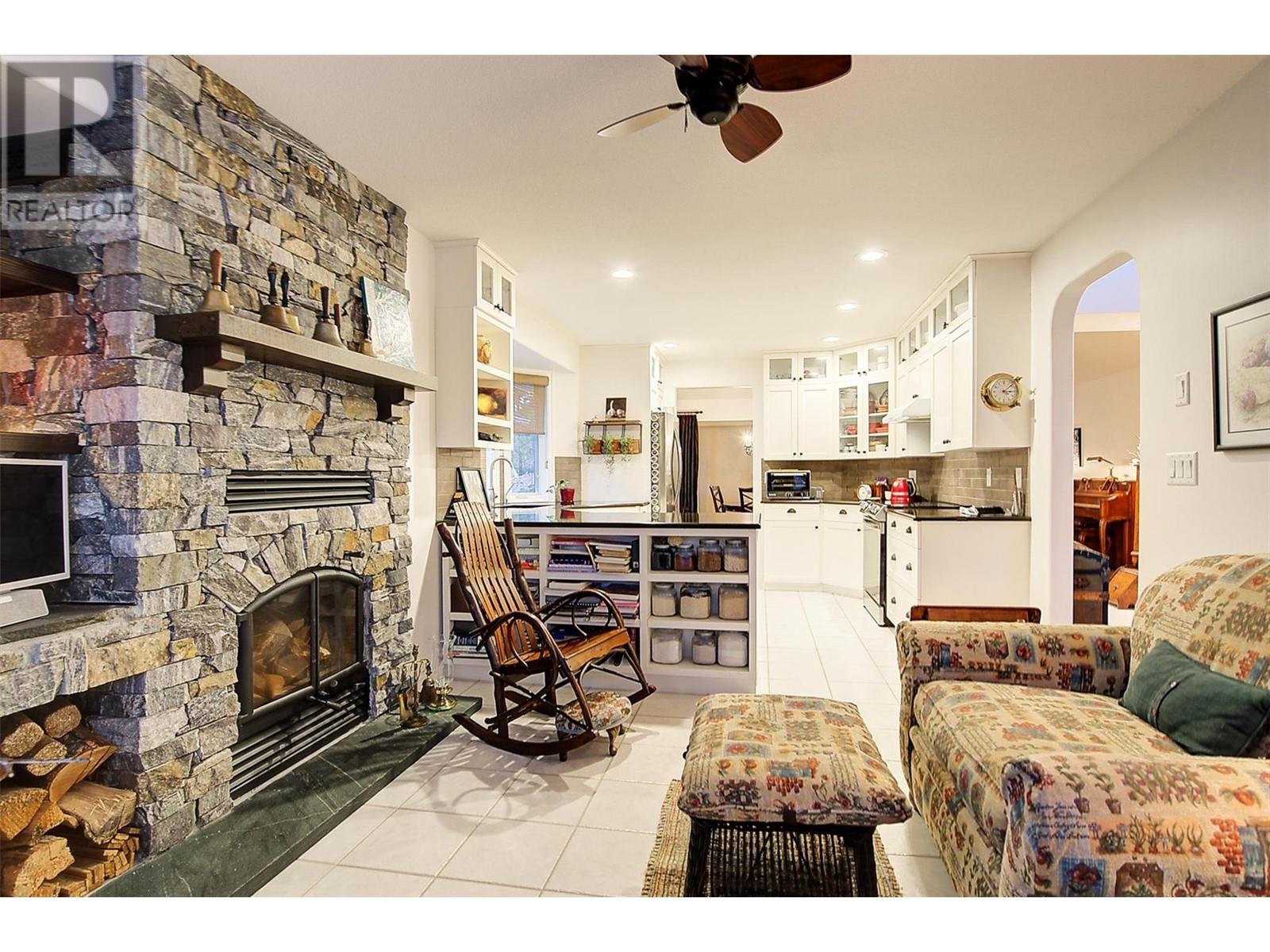  3889 Gallaghers Other, Kelowna