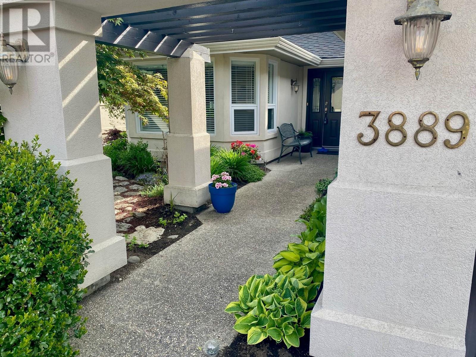  3889 Gallaghers Other, Kelowna