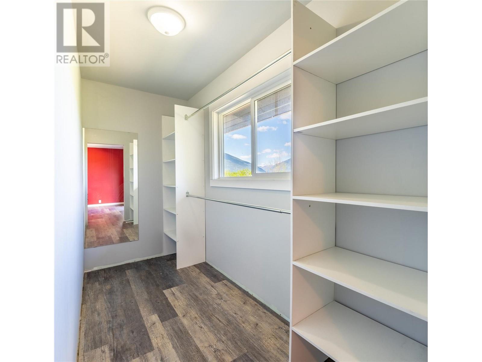 2303 Crusher Road, Creston
