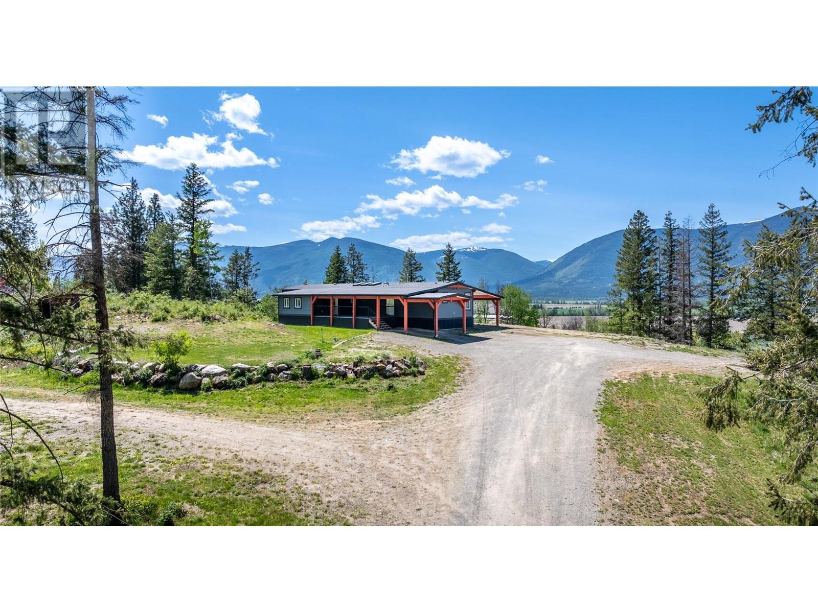 2303 Crusher Road, Creston