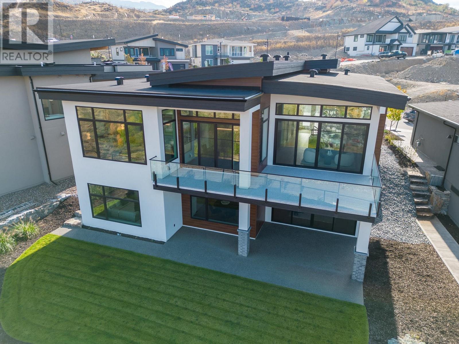  1050 Emslie Street, Kelowna