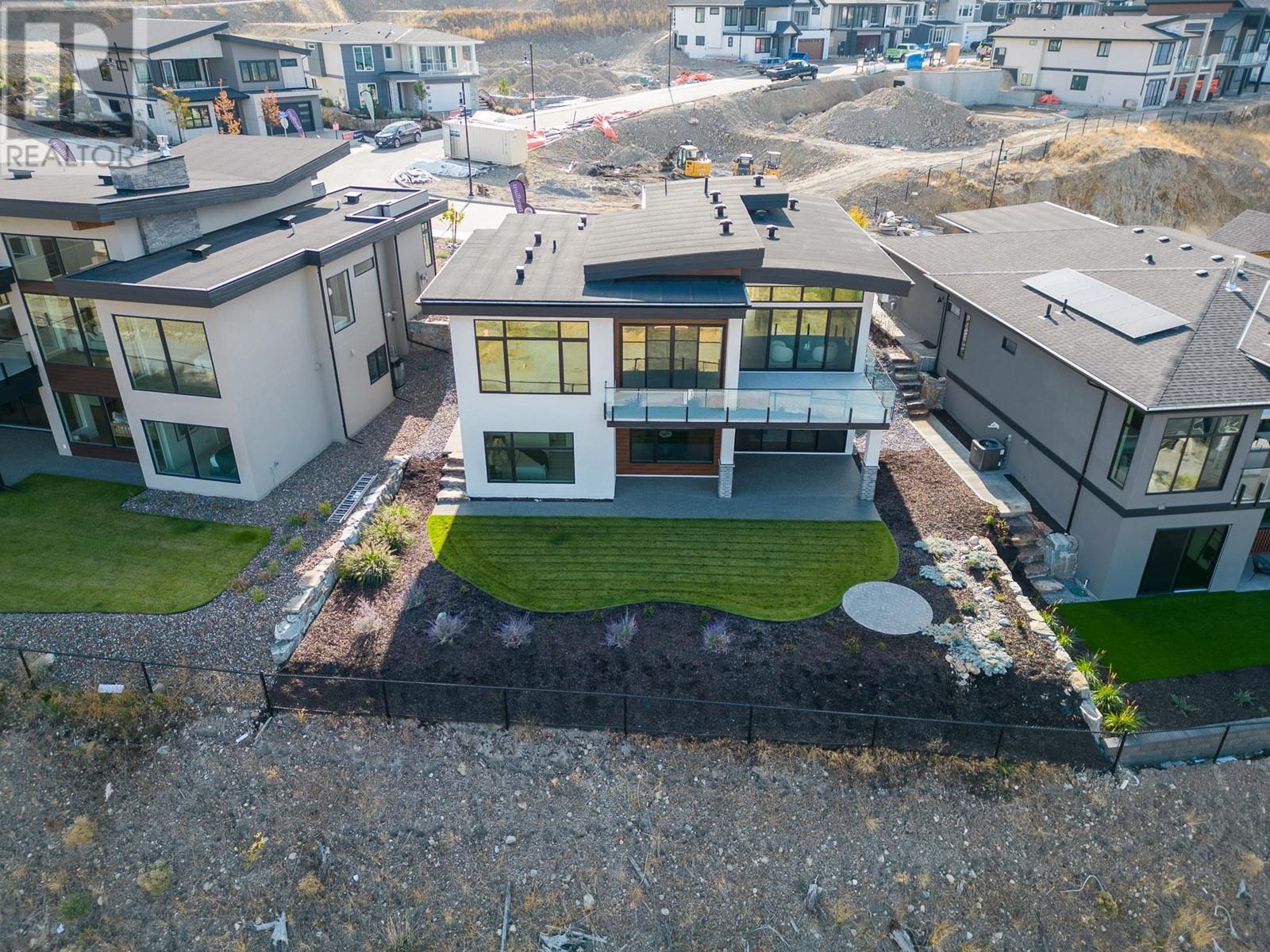  1050 Emslie Street, Kelowna