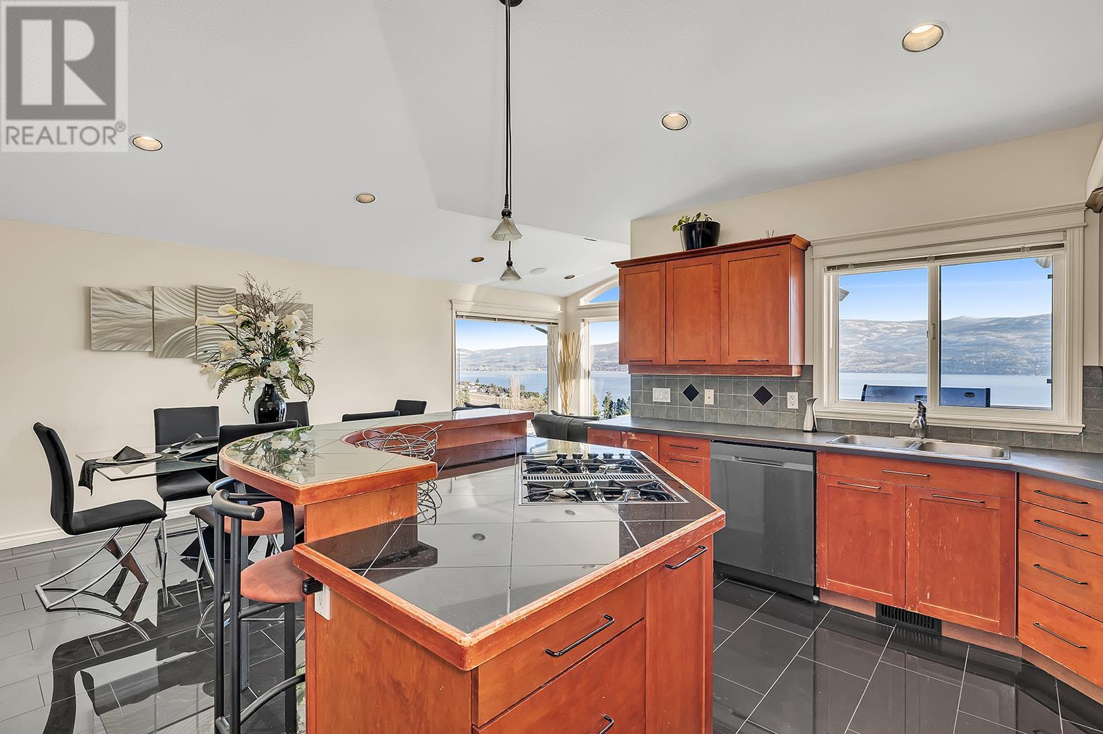  1620 Mission Hill Road, West Kelowna