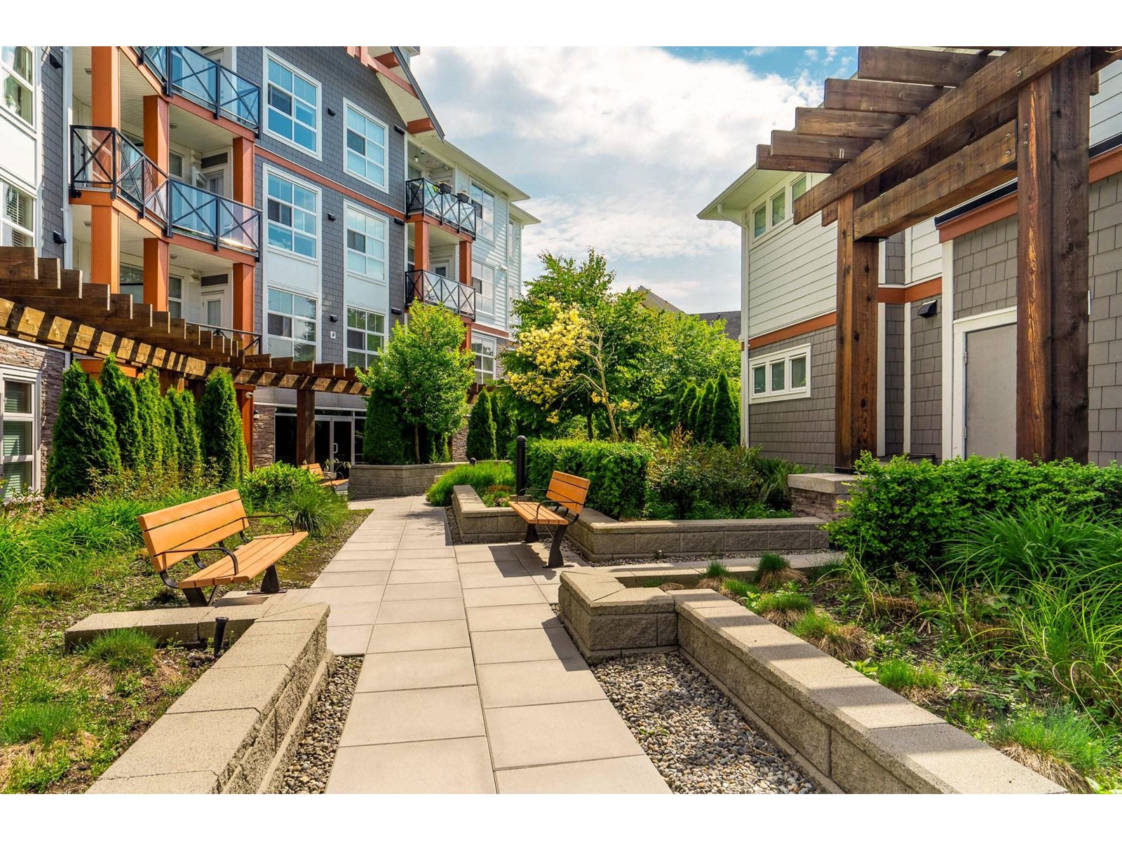 410 14550 WINTER CRESCENT, Surrey real estate listing R2998792