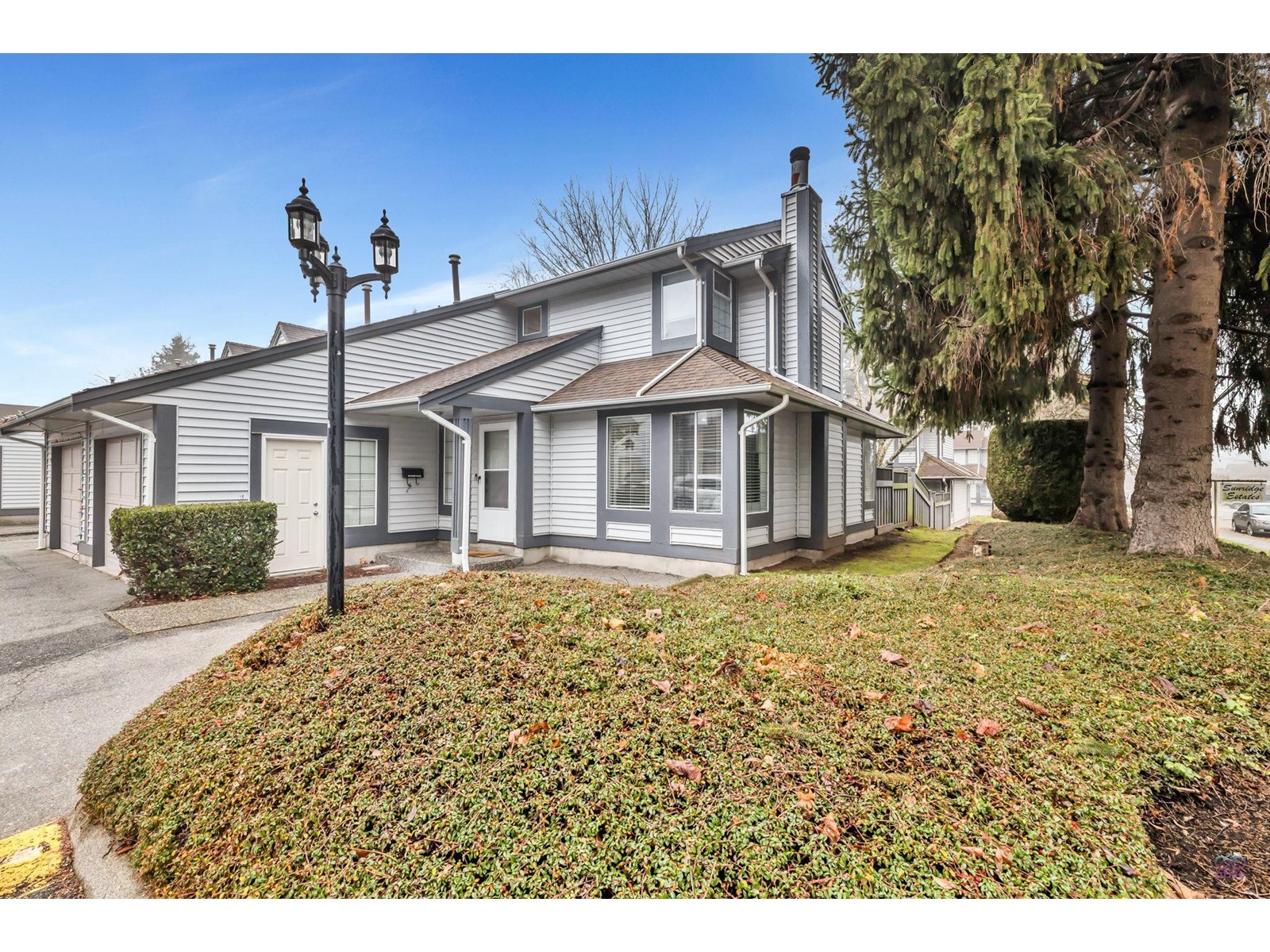 Photo 2 of 11958 90 Avenue, Delta BC